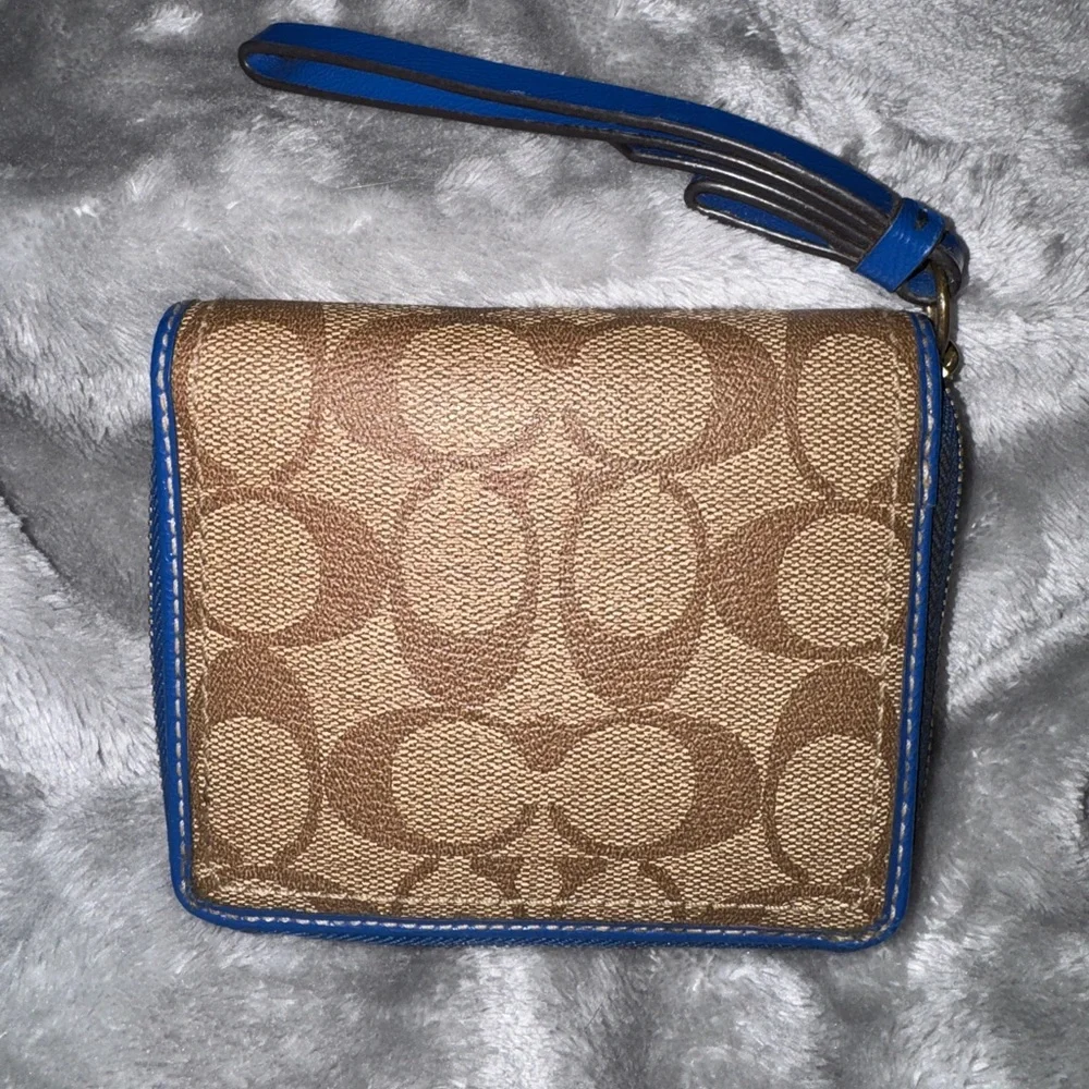 Coach Beige and Blue Wristlet Wallet - Picture 2 of 6
